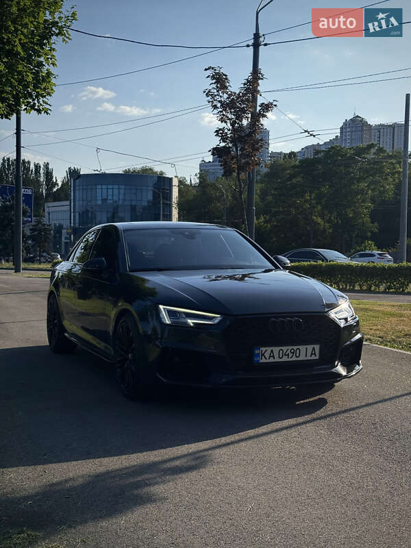 Седан Audi A4 2016 в 