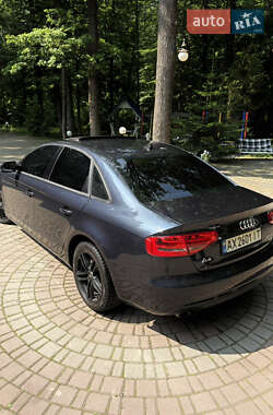 Седан Audi A4 2012 в 