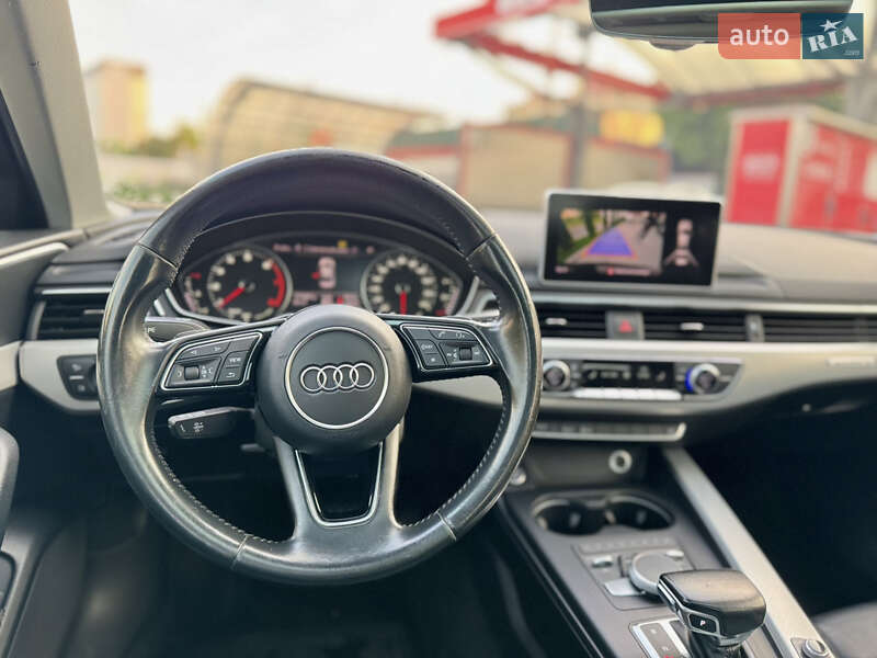 Седан Audi A4 2016 в Львове