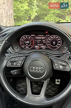 Седан Audi A4 2018 в 