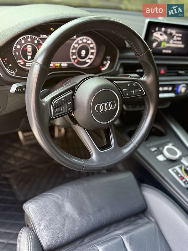 Седан Audi A4 2018 в Ивано-Франковске