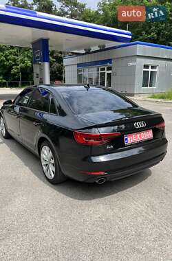 Седан Audi A4 2017 в 