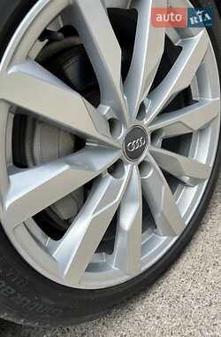 Седан Audi A4 2017 в 