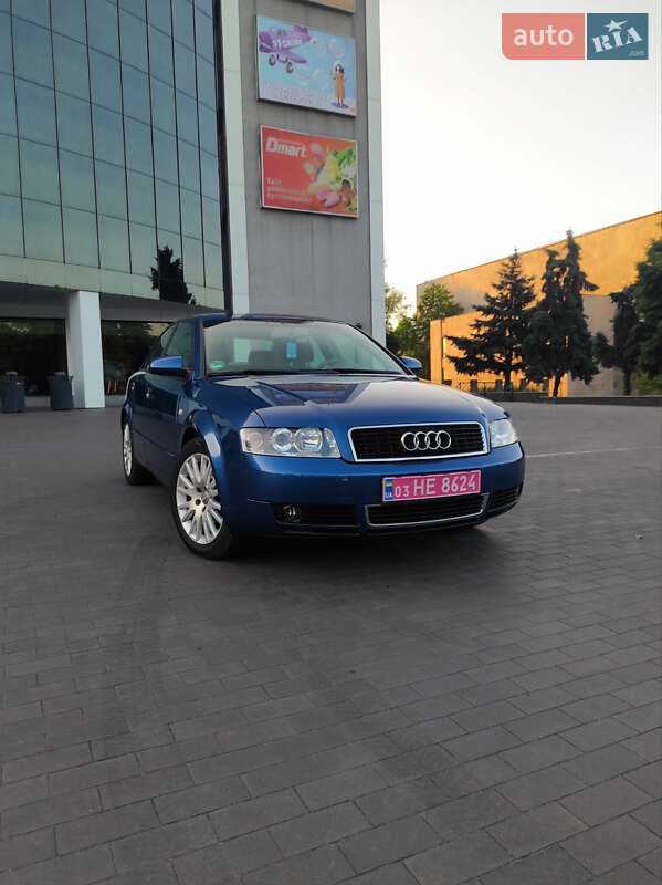Седан Audi A4 2004 в Каменском
