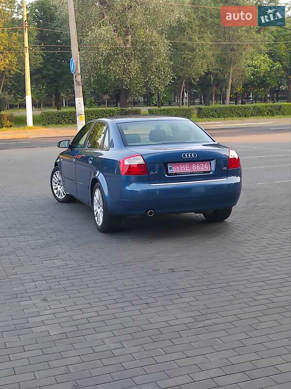 Седан Audi A4 2004 в Каменском