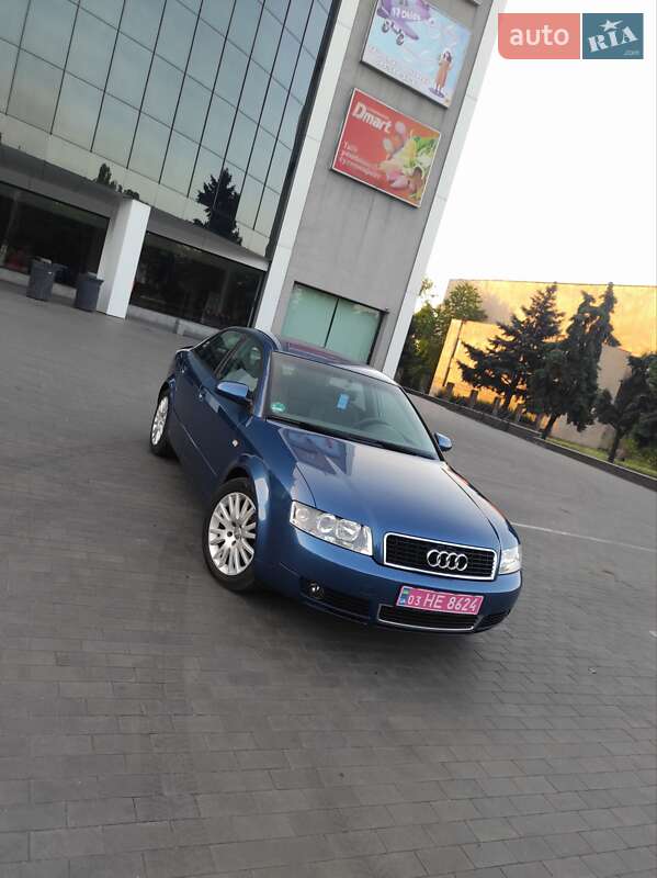Седан Audi A4 2004 в Каменском