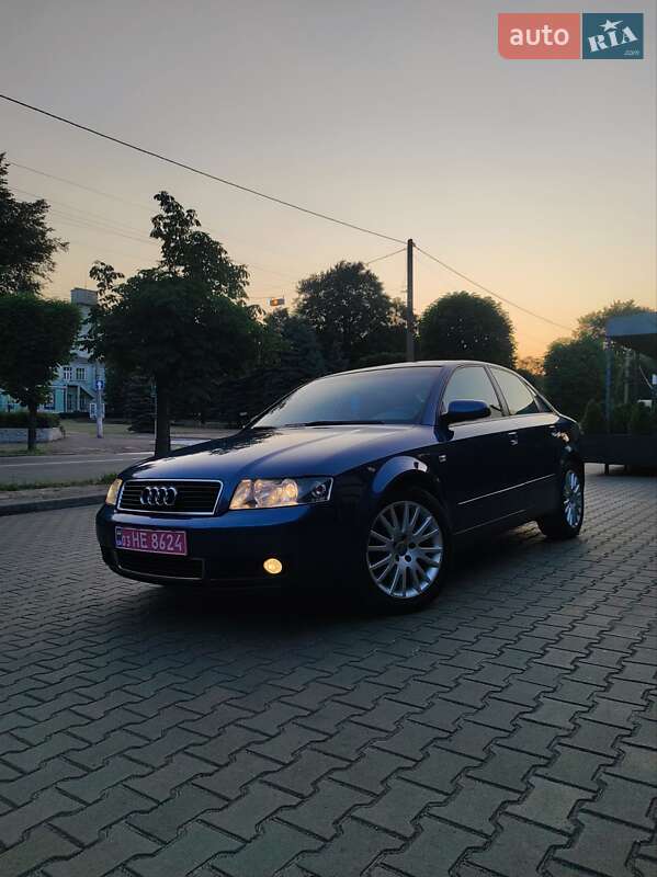 Седан Audi A4 2004 в Каменском