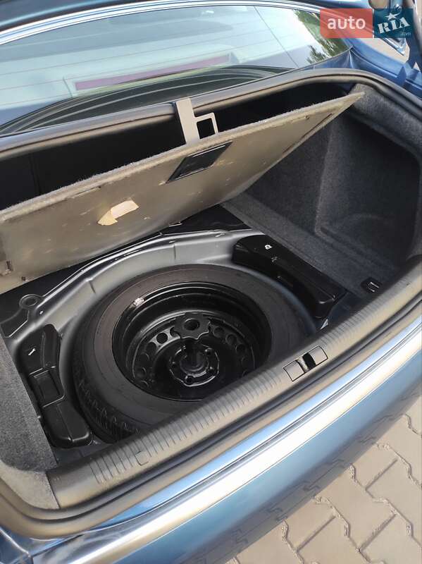 Седан Audi A4 2004 в Каменском