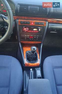 Универсал Audi A4 2000 в 