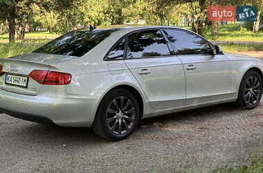 Седан Audi A4 2011 в 