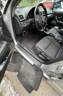 Универсал Audi A4 2003 в 