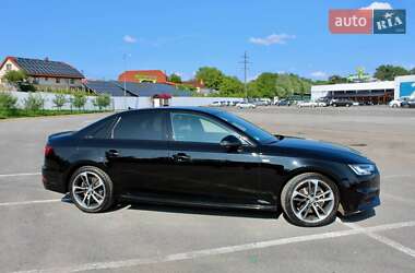 Седан Audi A4 2018 в 