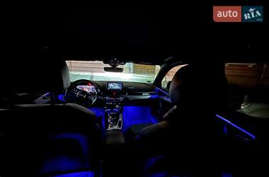 Седан Audi A4 2018 в 