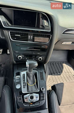 Седан Audi A4 2015 в 
