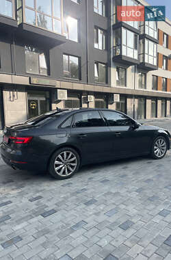 Седан Audi A4 2017 в 
