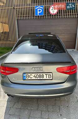 Седан Audi A4 2012 в 
