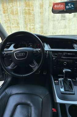 Седан Audi A4 2012 в 