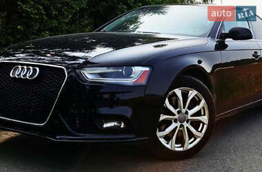 Седан Audi A4 2013 в Івано-Франківську