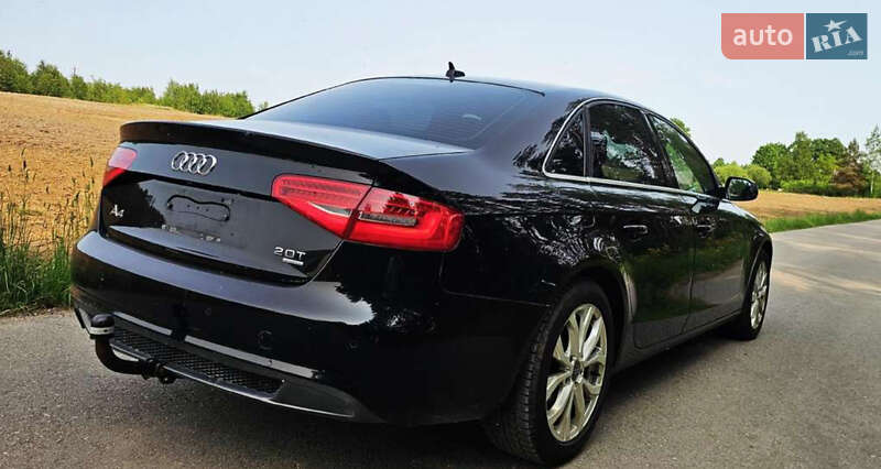 Седан Audi A4 2013 в Ивано-Франковске