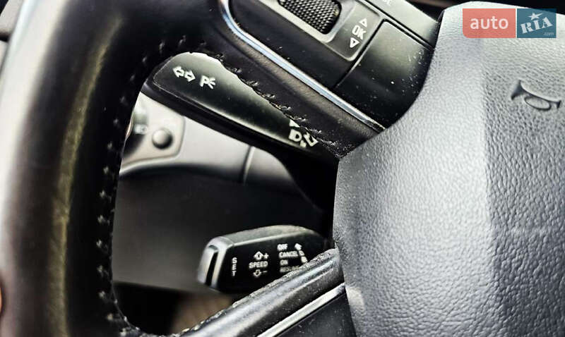 Седан Audi A4 2013 в Ивано-Франковске