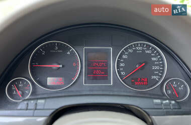 Седан Audi A4 2001 в 