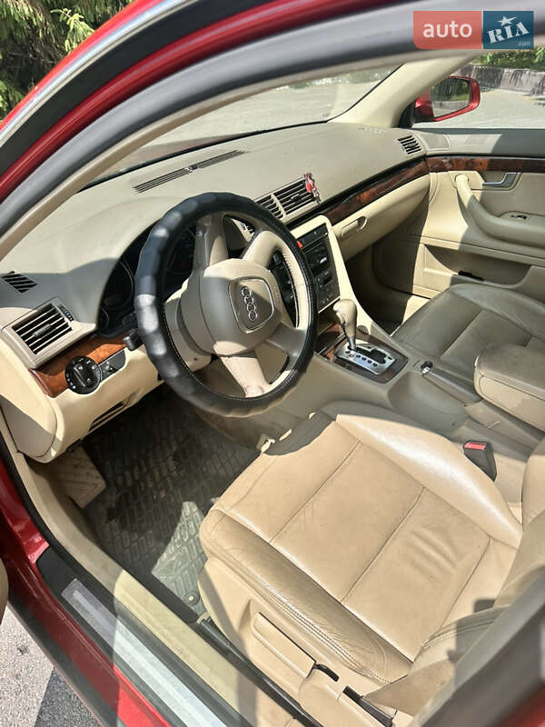Седан Audi A4 2006 в Гребенках