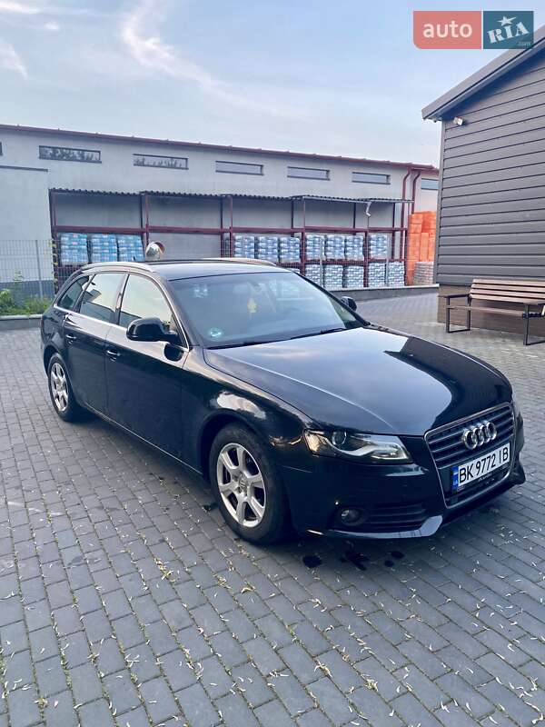 Универсал Audi A4 2009 в Ровно