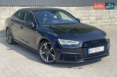 Седан Audi A4 2018 в Івано-Франківську