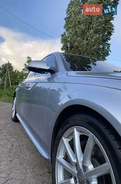 Седан Audi A4 2015 в 