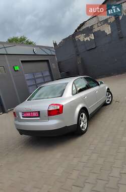 Седан Audi A4 2002 в 
