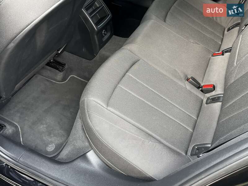 Универсал Audi A4 2019 в Кременце