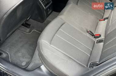 Универсал Audi A4 2019 в 