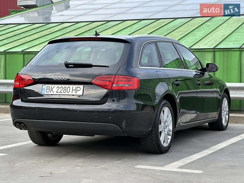 Универсал Audi A4 2009 в Киеве