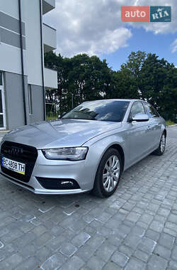 Седан Audi A4 2013 в 