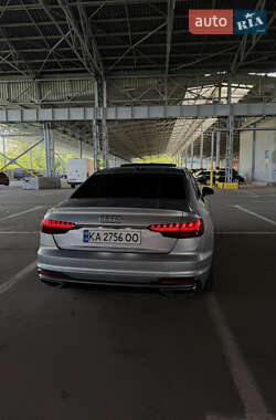 Седан Audi A4 2021 в 