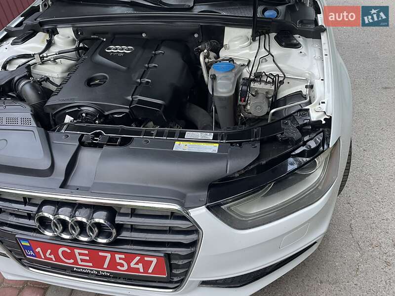 Седан Audi A4 2014 в Львові