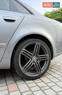 Седан Audi A4 2006 в 