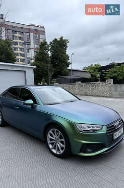 Седан Audi A4 2018 в 