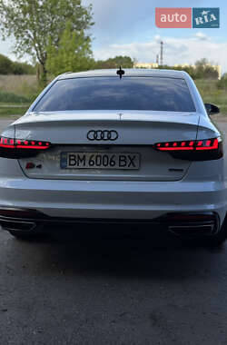 Седан Audi A4 2020 в 