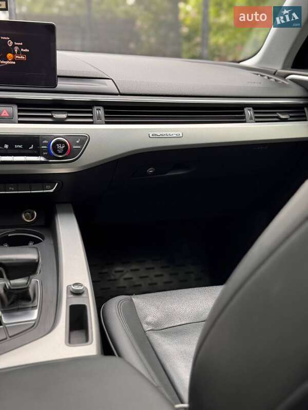 Седан Audi A4 2016 в Стрые