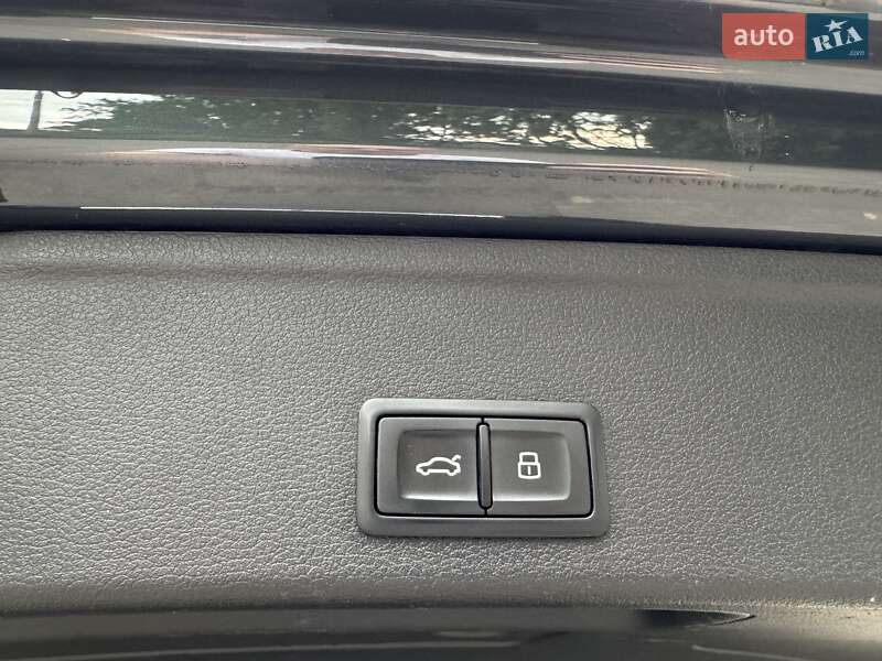 Универсал Audi A4 2016 в Киеве