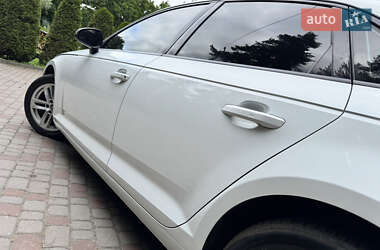 Седан Audi A4 2018 в 
