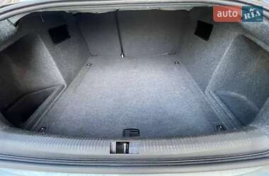 Седан Audi A4 2004 в 