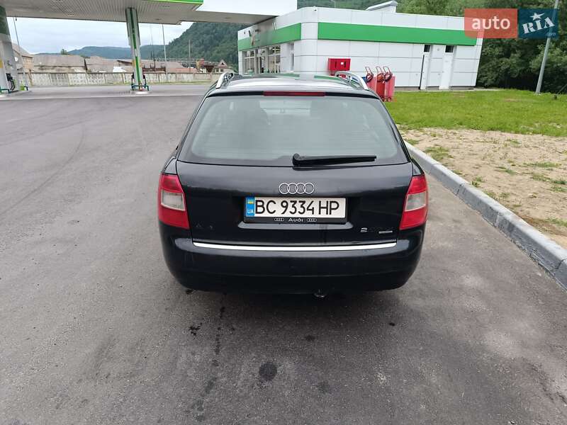 Универсал Audi A4 2003 в Сколе
