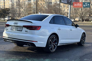 Седан Audi A4 2016 в 