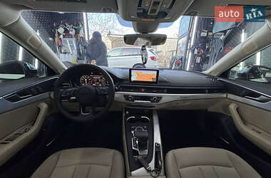 Седан Audi A4 2016 в 