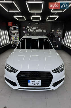 Седан Audi A4 2016 в 