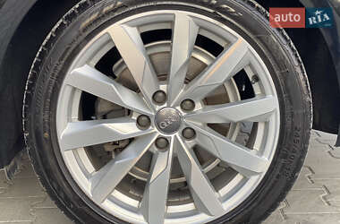 Седан Audi A4 2016 в 