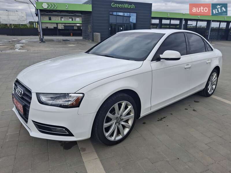 Седан Audi A4 2013 в Каменец-Подольском