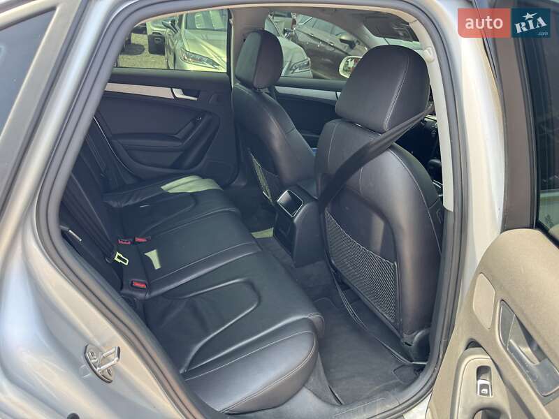 Седан Audi A4 2014 в Киеве